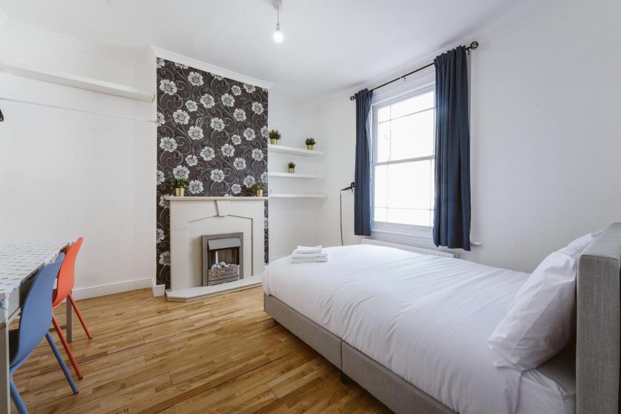 Great Rooms In Stepney Green Station - 12 Лондон Екстериор снимка