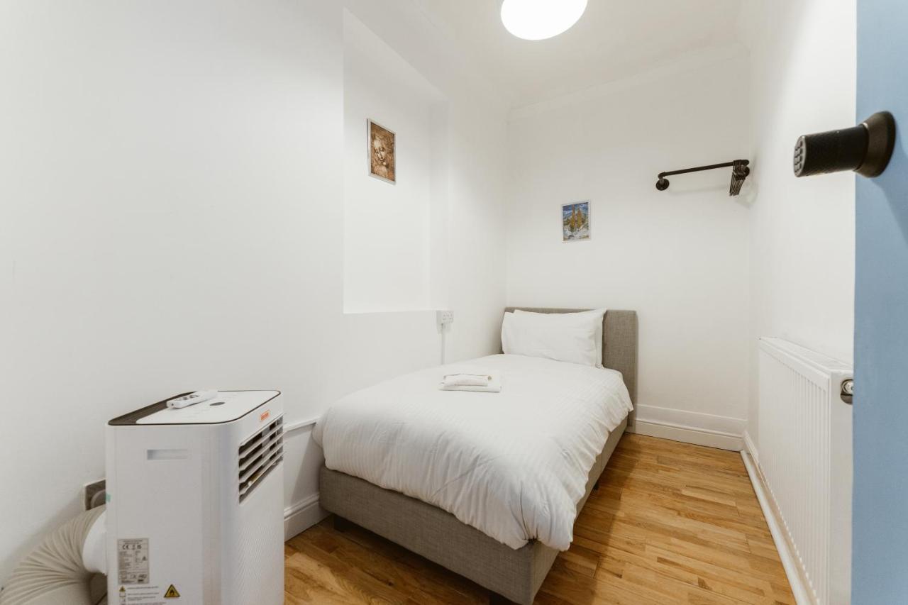 Great Rooms In Stepney Green Station - 12 Лондон Екстериор снимка
